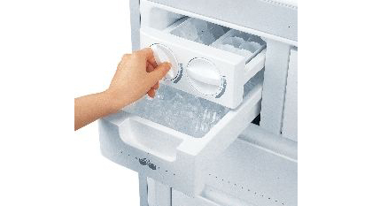 Twist Icemaker