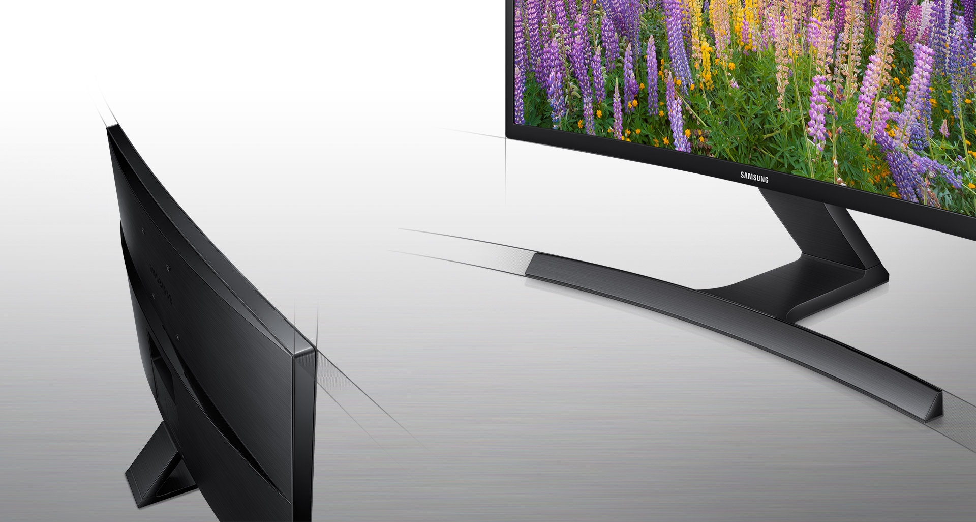 Sophisticated design in glossy black & T-shaped stand