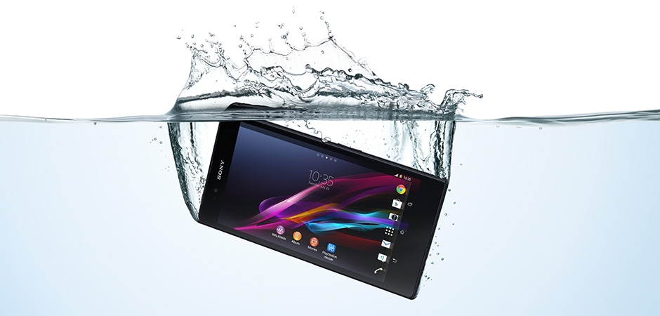 Waterproof and resistant to dust and scratches, this Sony big screen phone is ultra durable.