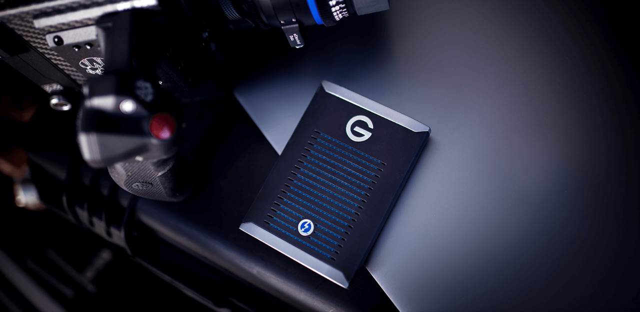 g-drive-mobile-pro-ssd-withMacBookPro-Studio-v5-LifestyleImage