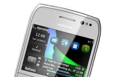 Nokia E6 smartphone with five live home screens